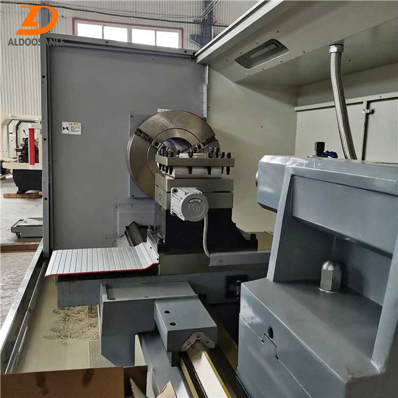 Heavy Duty CNC Lathe CNC Metal Lathe Machine CNC pipe thread lathe QK1322 for oil equipment