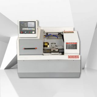 مخرطة CNC ذات السرير المسطح آلة ALCK0640 CNC مخرطة